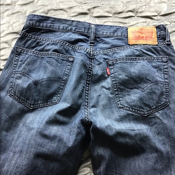 Men’s Levi Jeans - Picture 2 of 6